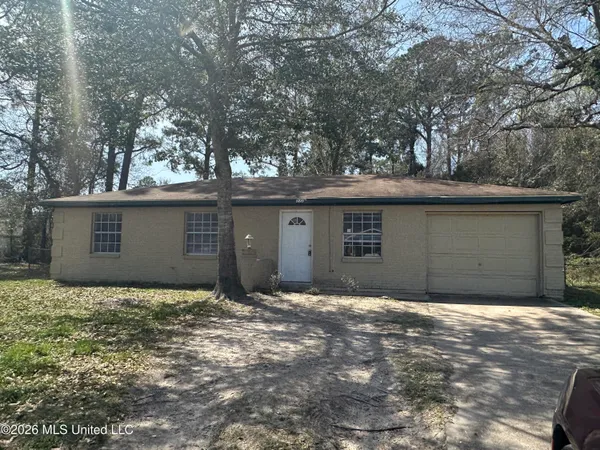 $1,400 | 2735 Ridgeway Drive, Gautier, MS 39553