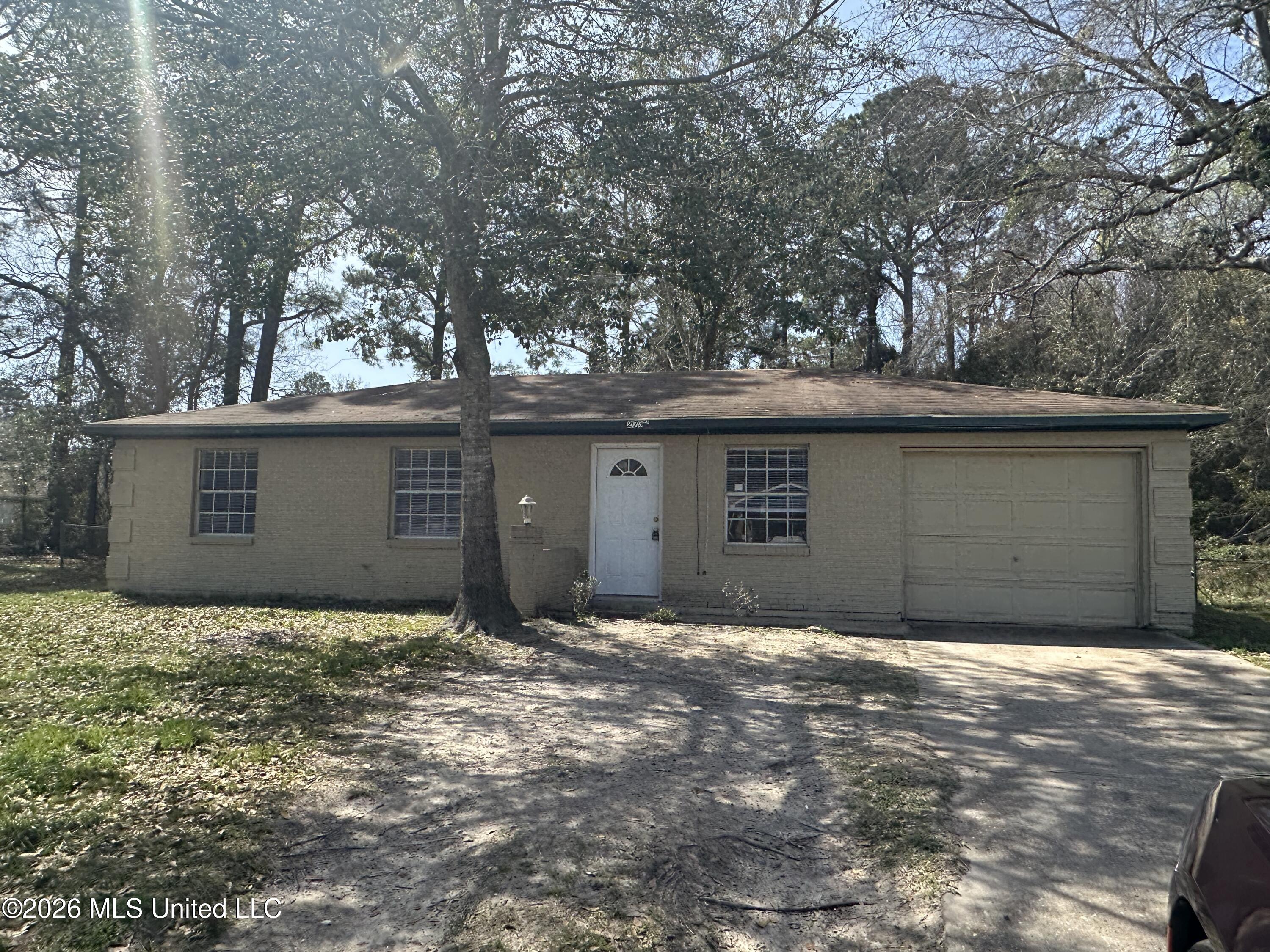 2735 Ridgeway Drive Gautier, MS 39553 - Photo 1 of 14 IMG_5060