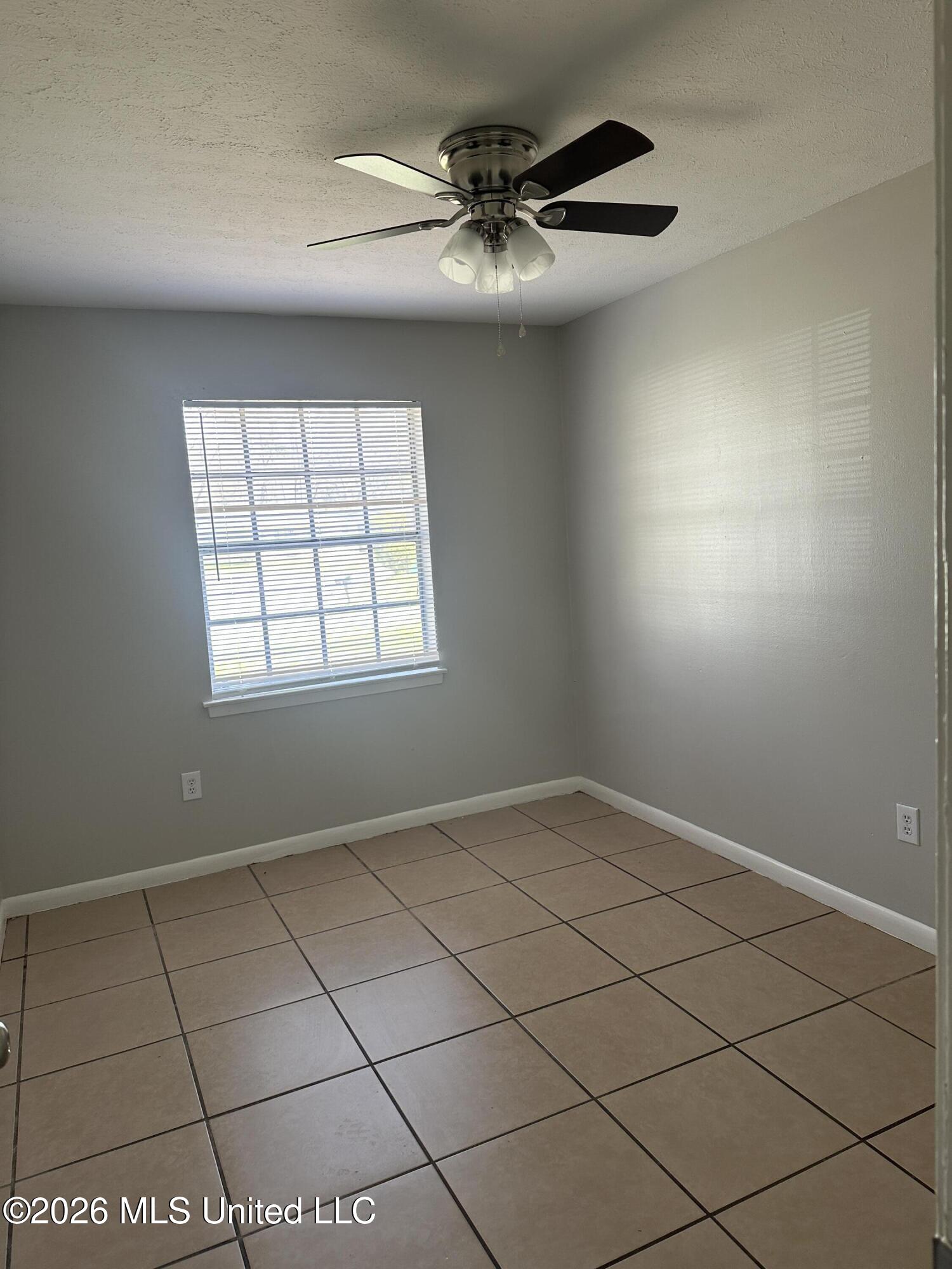 2735 Ridgeway Drive Gautier, MS 39553 - Photo 6 of 14 bdrm 1