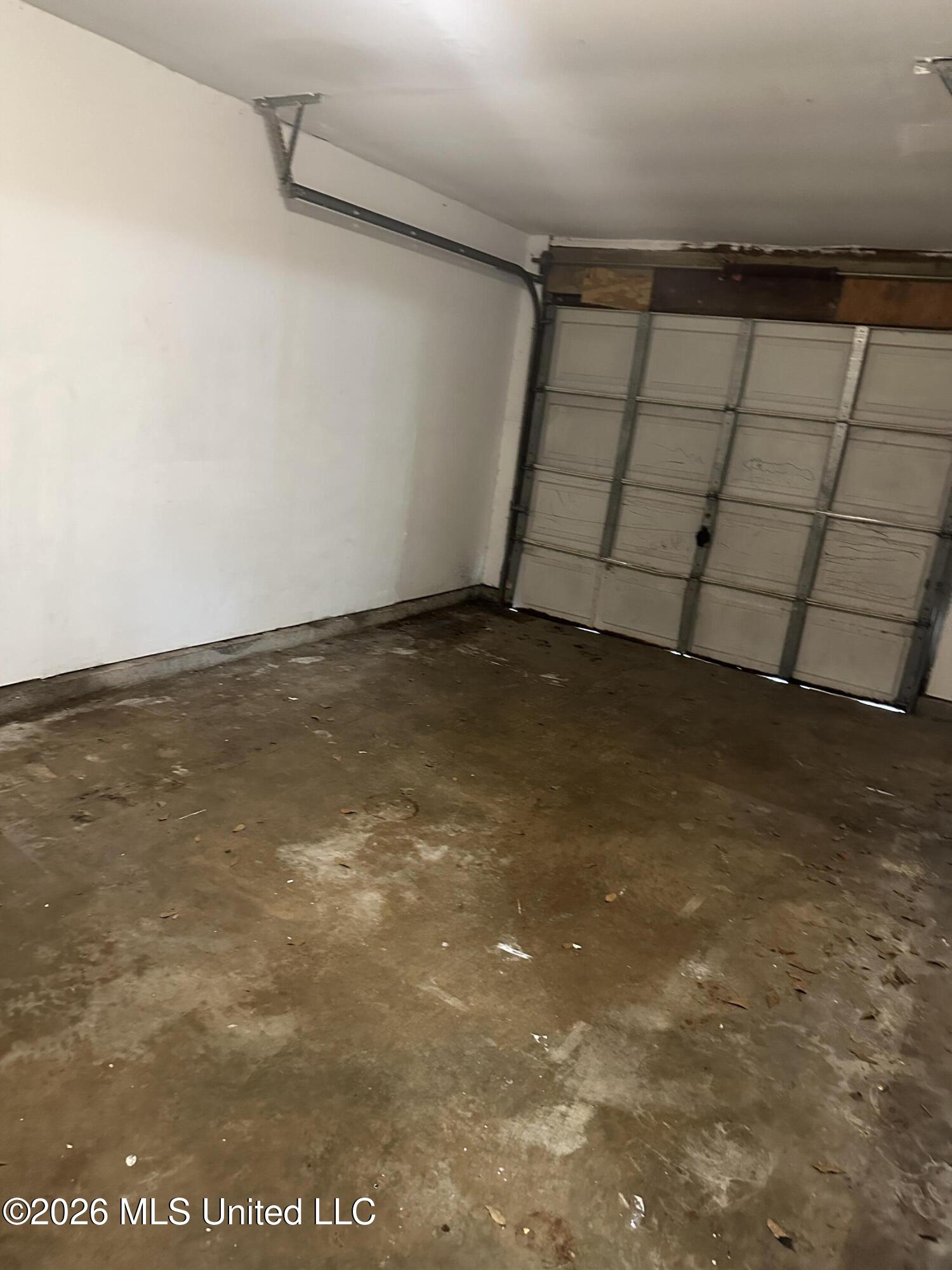 2735 Ridgeway Drive Gautier, MS 39553 - Photo 10 of 14 IMG_5049