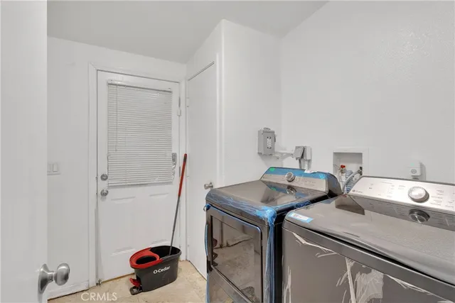 $900,000 | 27320 Rodeo Road, Helendale, CA 92342