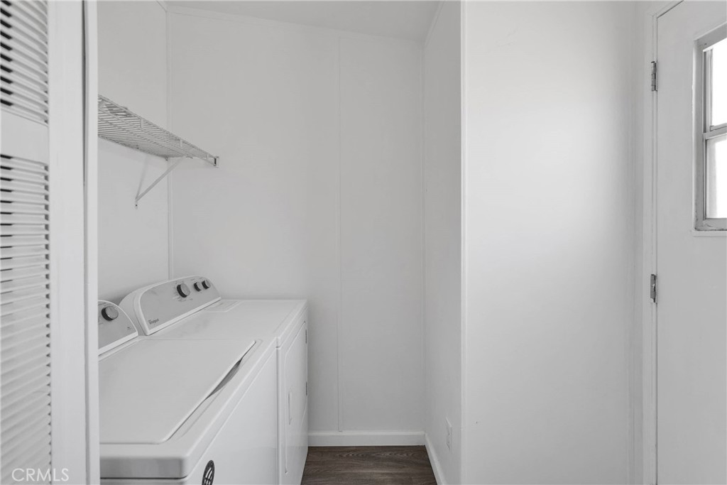 27320 Rodeo Road Helendale, CA 92342 - Photo 29 of 54 washer & dryer IS included but not new