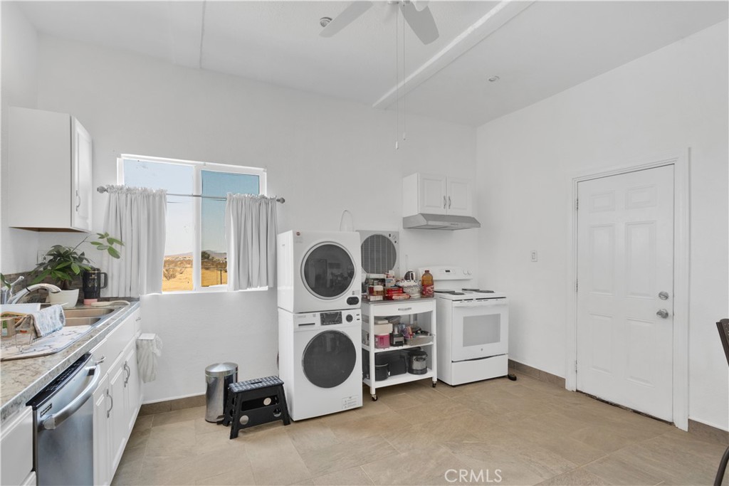 27320 Rodeo Road Helendale, CA 92342 - Photo 43 of 54