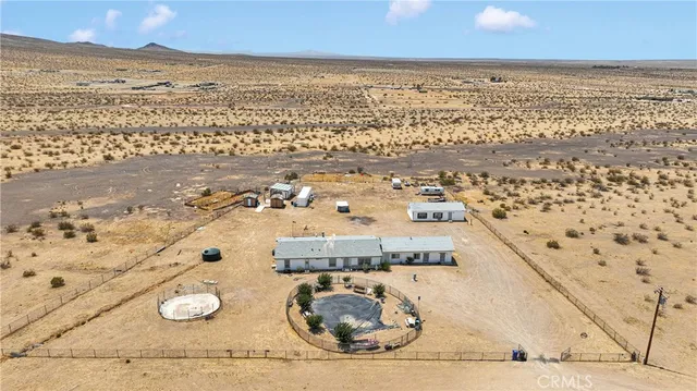 $900,000 | 27320 Rodeo Road, Helendale, CA 92342