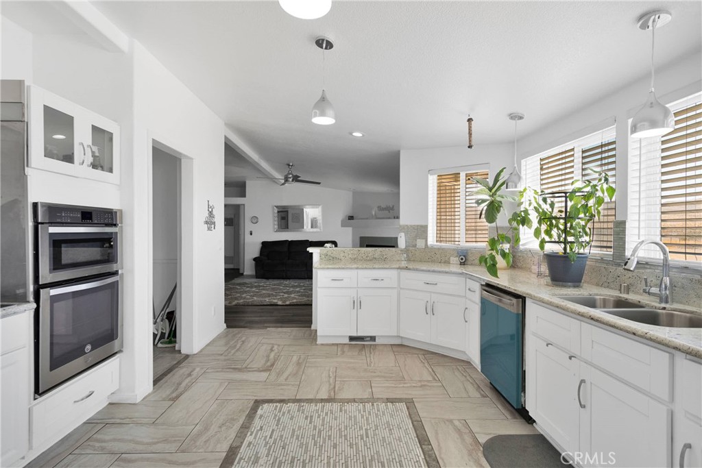 27320 Rodeo Road Helendale, CA 92342 - Photo 6 of 54