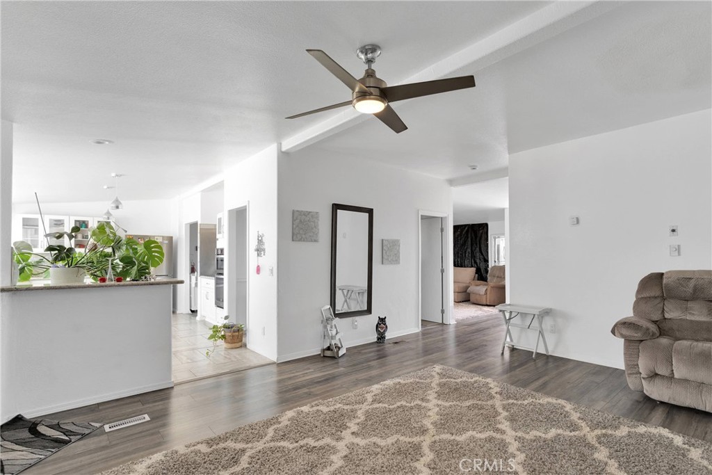 27320 Rodeo Road Helendale, CA 92342 - Photo 10 of 54