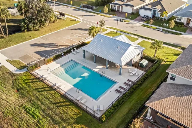 a view of a tennis court