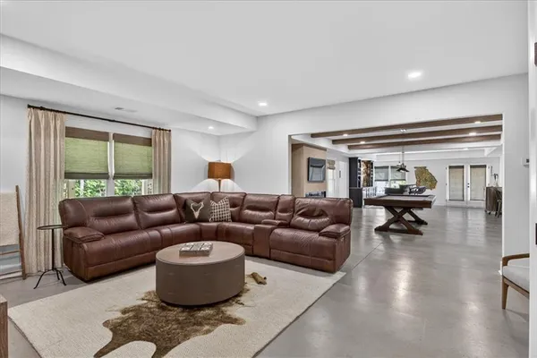 $849,900 | 122 Brookfield Court, White, GA 30184