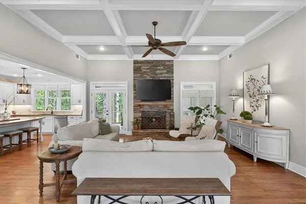 $849,900 | 122 Brookfield Court, White, GA 30184