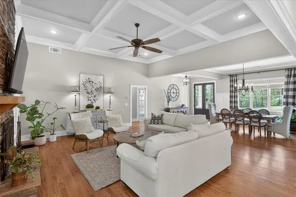 $849,900 | 122 Brookfield Court, White, GA 30184