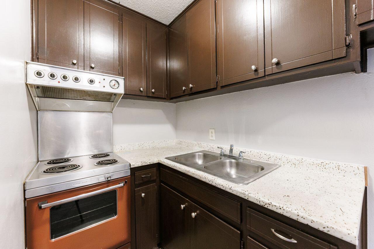 3201 35th Street, Unit 10 Lubbock, TX 79413 - Photo 12 of 19 Apt 10-8