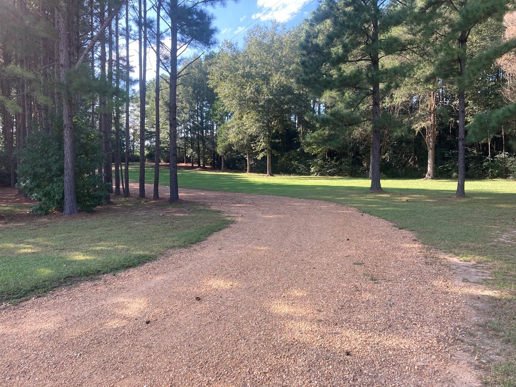 1033 Deer Road McComb, MS 39648 - Photo 35 of 37 Photo 35