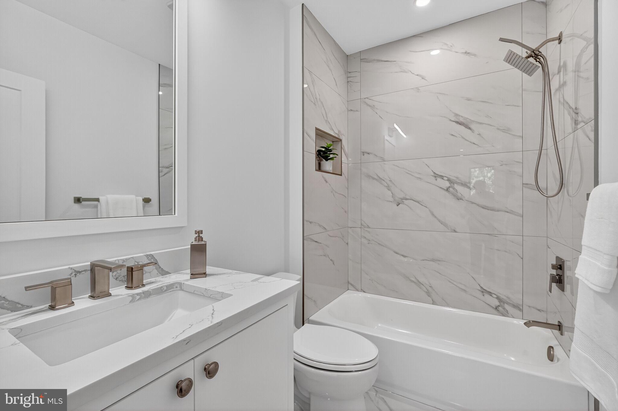 1730 Barbee Street McLean, VA 22101 - Photo 54 of 78 Bathroom in Second Bedroom