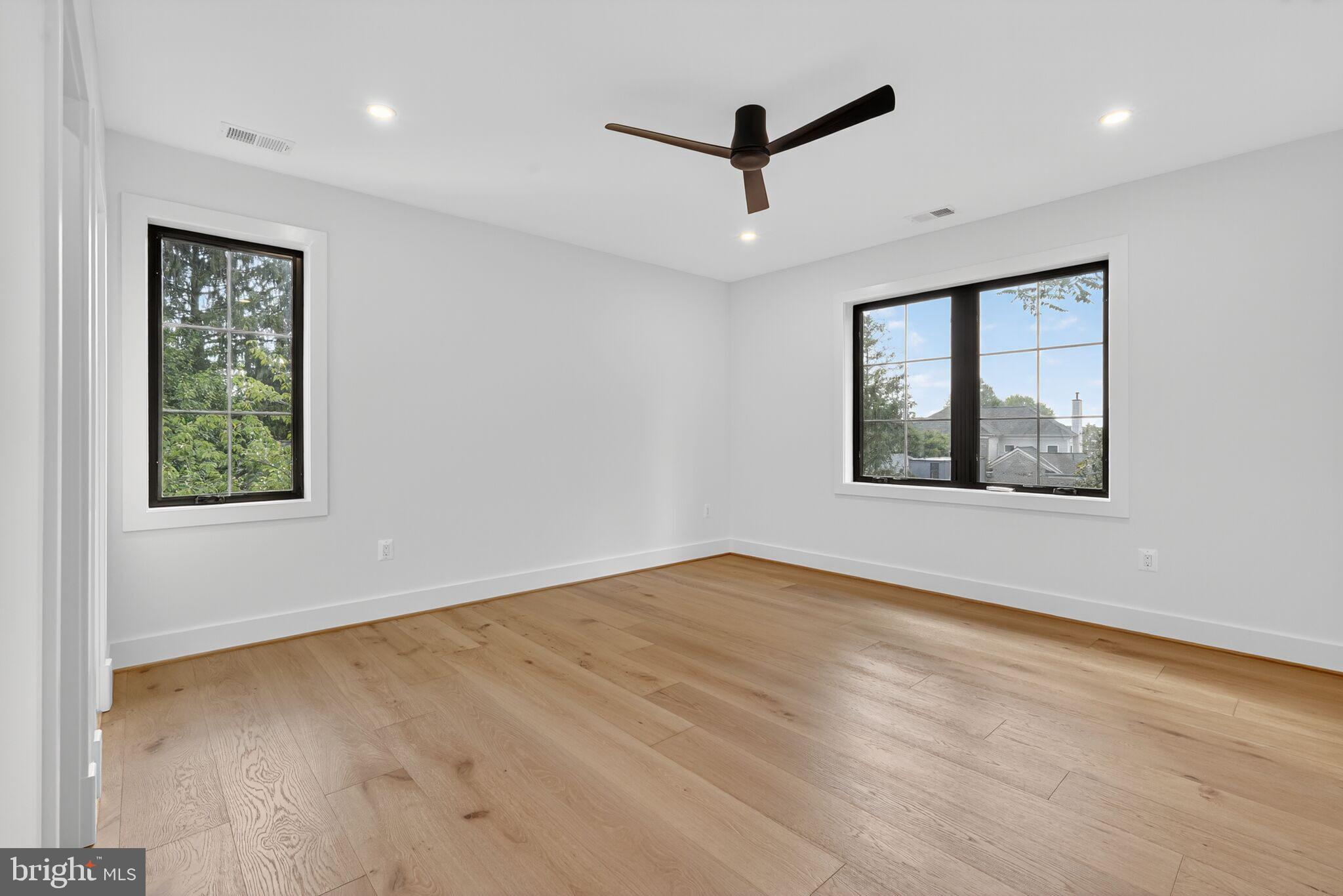 1730 Barbee Street McLean, VA 22101 - Photo 61 of 78 Fourth En Suite Bedroom