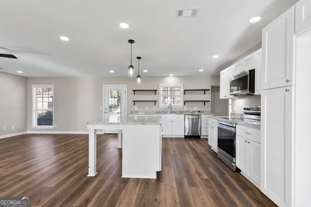 $515,000 | 3193 Old Groveland Road, Pembroke, GA 31321