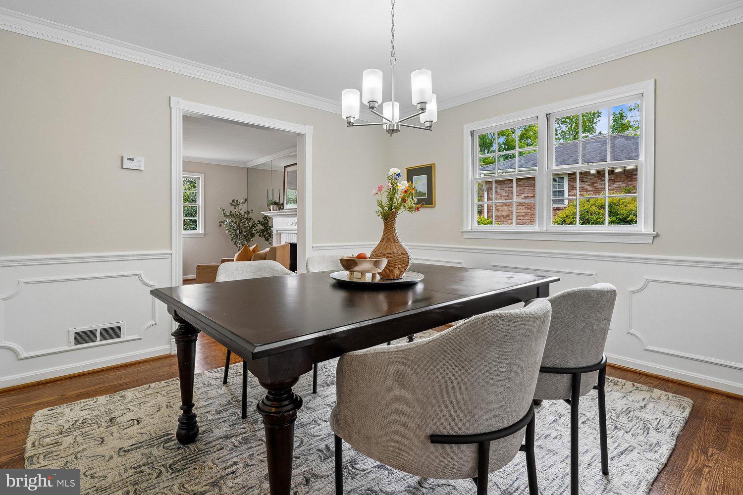 7814 Friars Court Alexandria, VA 22306 - Photo 12 of 56 Dining Room