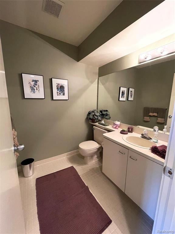 680 Highgate Mews, Unit 73 Rochester Hills, MI 48307 - Photo 4 of 43