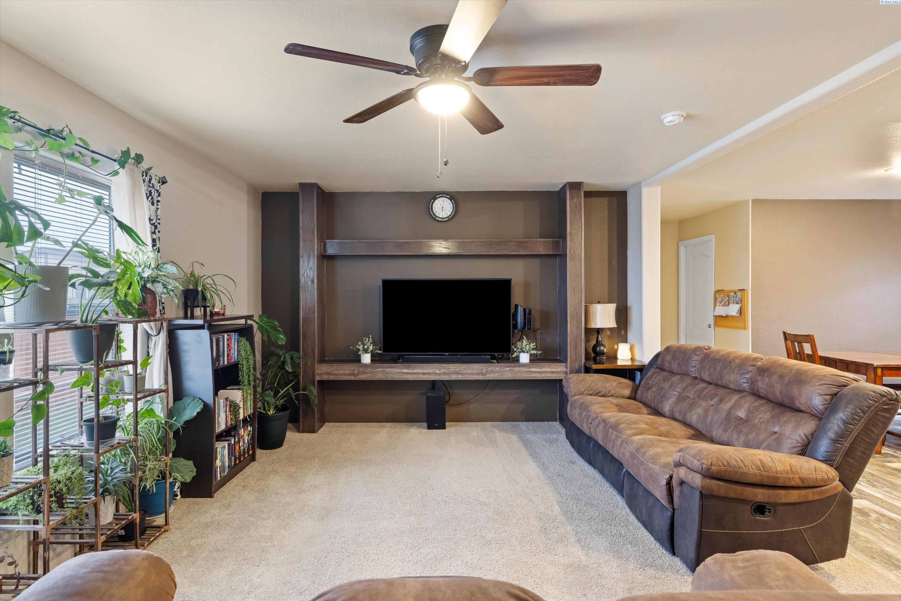 200802 East Game Farm Road, Unit 96 Kennewick, WA 99337 - Photo 8 of 38 Gallery Image 8