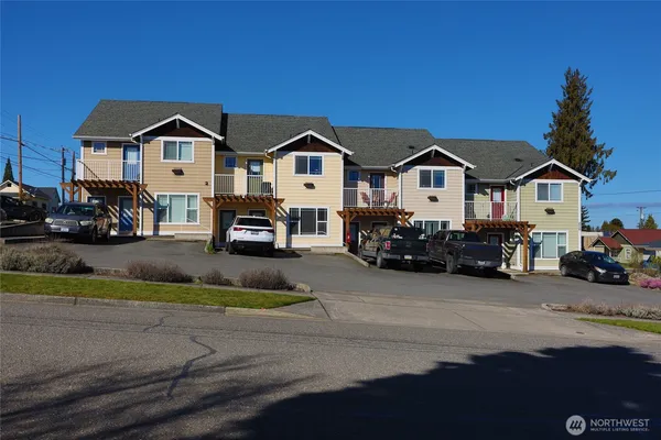 a car parked in front of a house