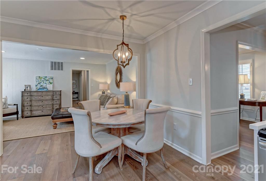 5523 Sharon Road Charlotte, NC 28210 - Photo 14 of 35 Gallery Image 14