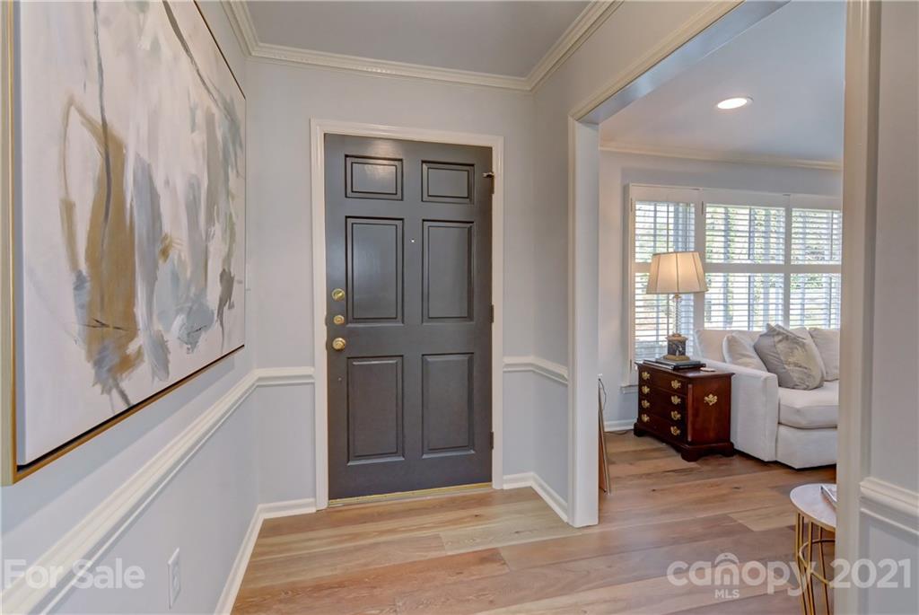 5523 Sharon Road Charlotte, NC 28210 - Photo 5 of 35 Gallery Image 5