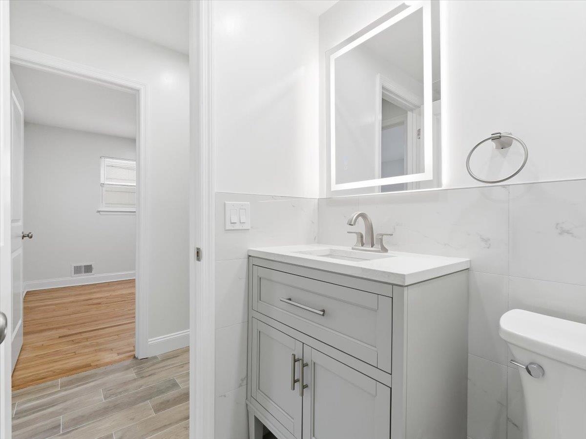 119 Bergen Street, Unit 2 Harrison, NJ 07029 - Photo 13 of 30