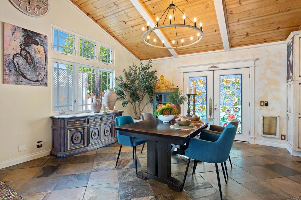 2042 Pheasant Run Road Fallbrook, CA 92028 - Photo 12 of 75 a table and chairs in a room