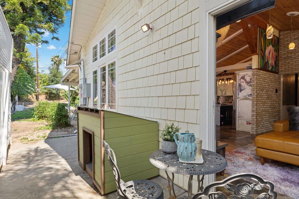 2042 Pheasant Run Road Fallbrook, CA 92028 - Photo 20 of 75 a backyard of a house with outdoor seating
