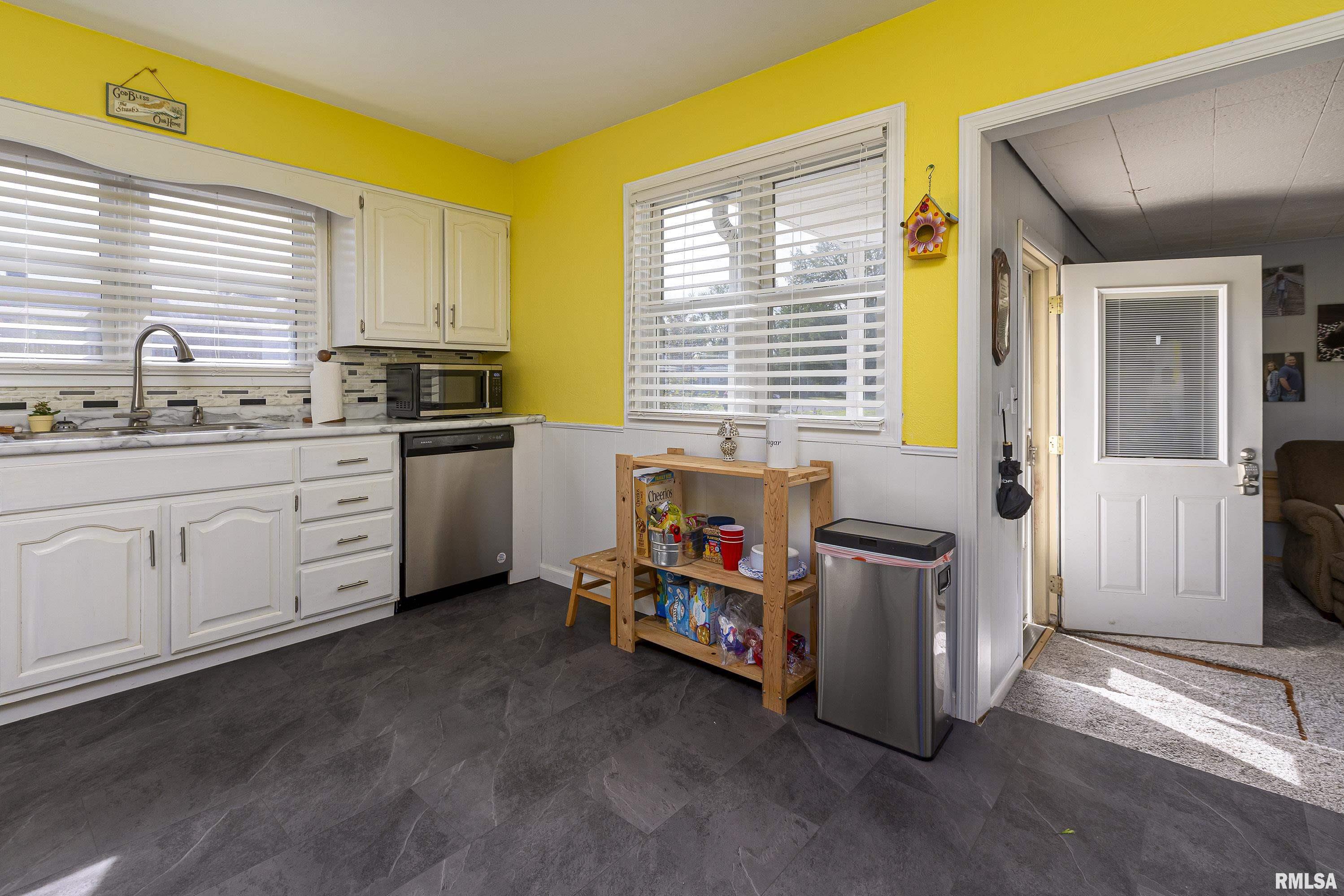 400 Sherry Road Marion, IL 62959 - Photo 8 of 26 Gallery Image 8