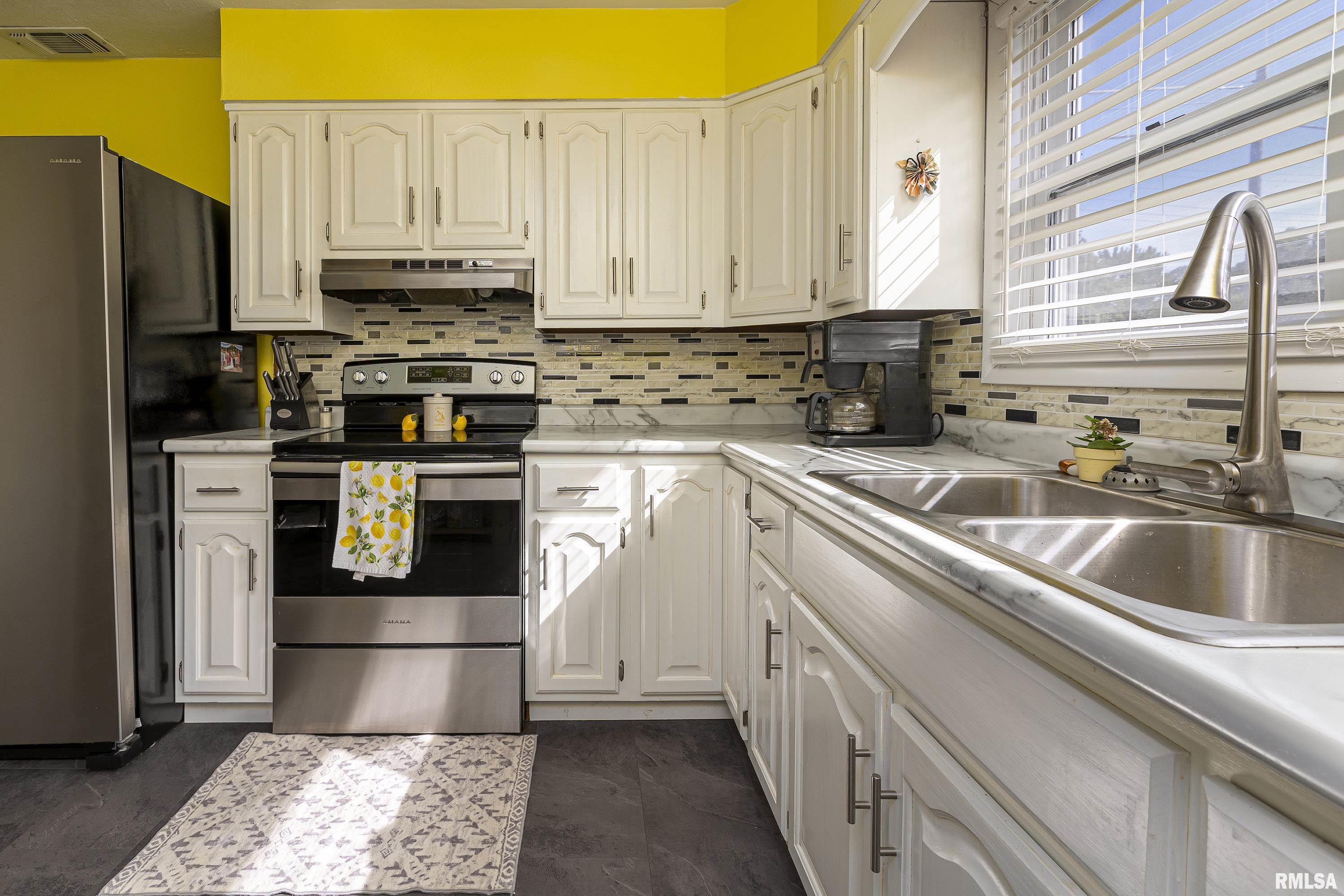 400 Sherry Road Marion, IL 62959 - Photo 9 of 26 Gallery Image 9