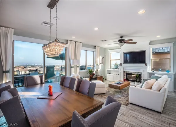 $4,995 | 456 Astillero Street, Las Vegas, NV 89138