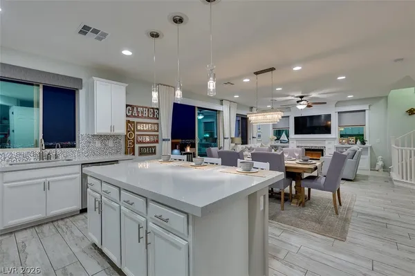 $4,995 | 456 Astillero Street, Las Vegas, NV 89138