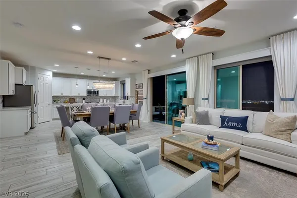 $4,995 | 456 Astillero Street, Las Vegas, NV 89138