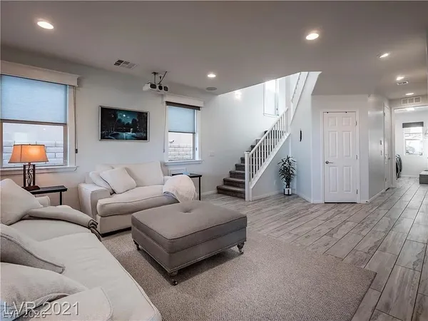 $4,995 | 456 Astillero Street, Las Vegas, NV 89138