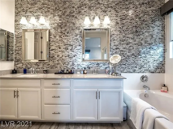 $4,995 | 456 Astillero Street, Las Vegas, NV 89138