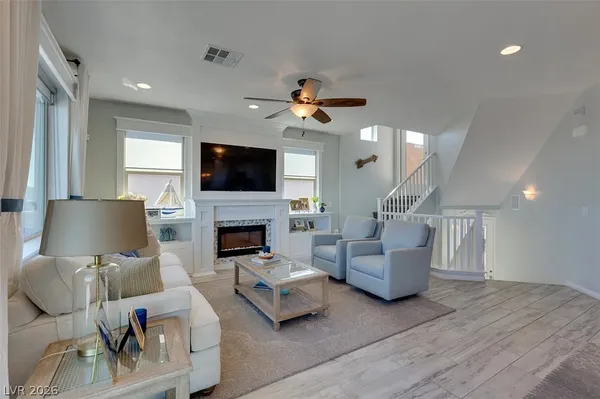 $4,995 | 456 Astillero Street, Las Vegas, NV 89138