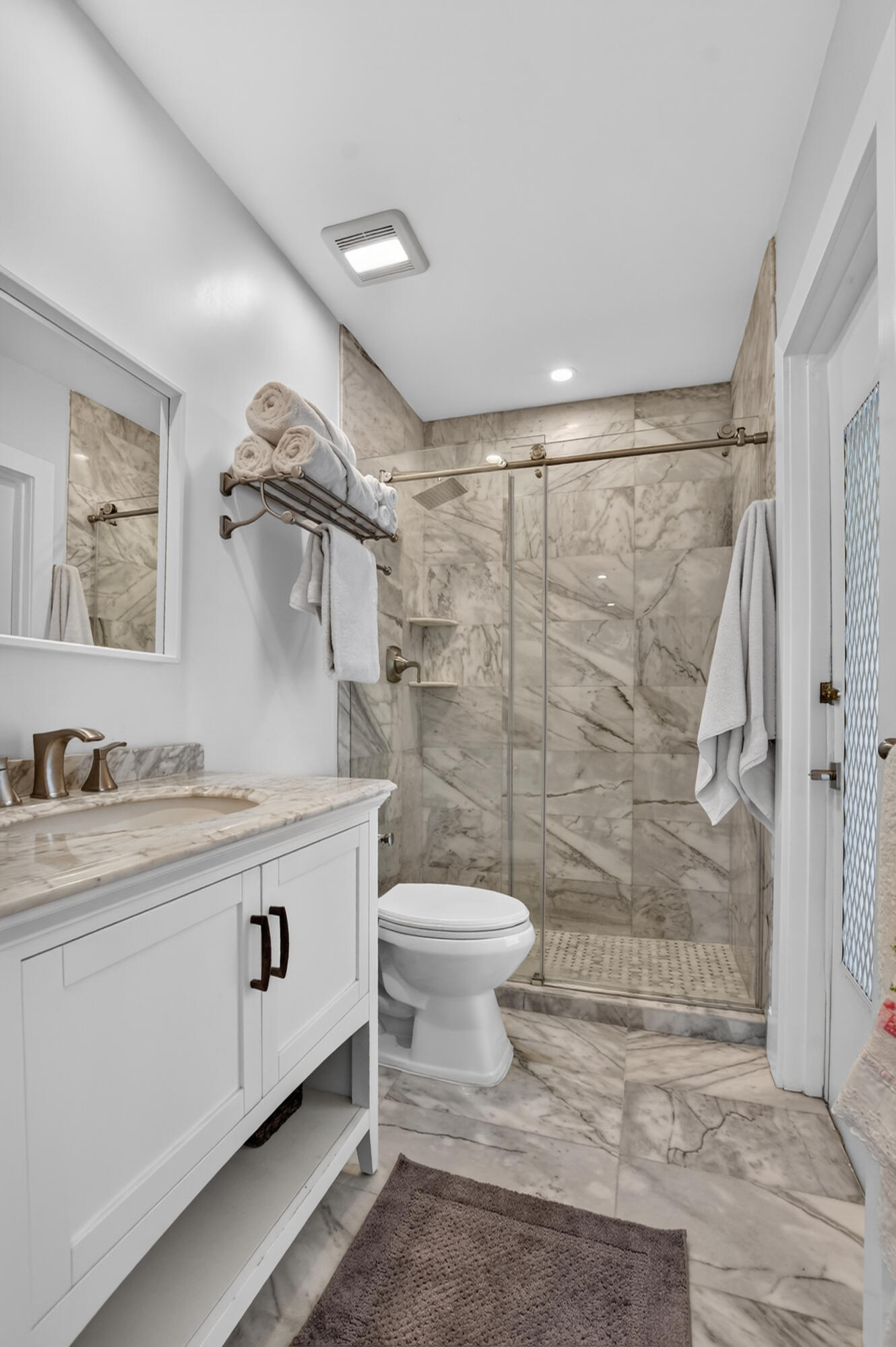 741 Berkley Street Boca Raton, FL 33487 - Photo 15 of 28 Master bathroom