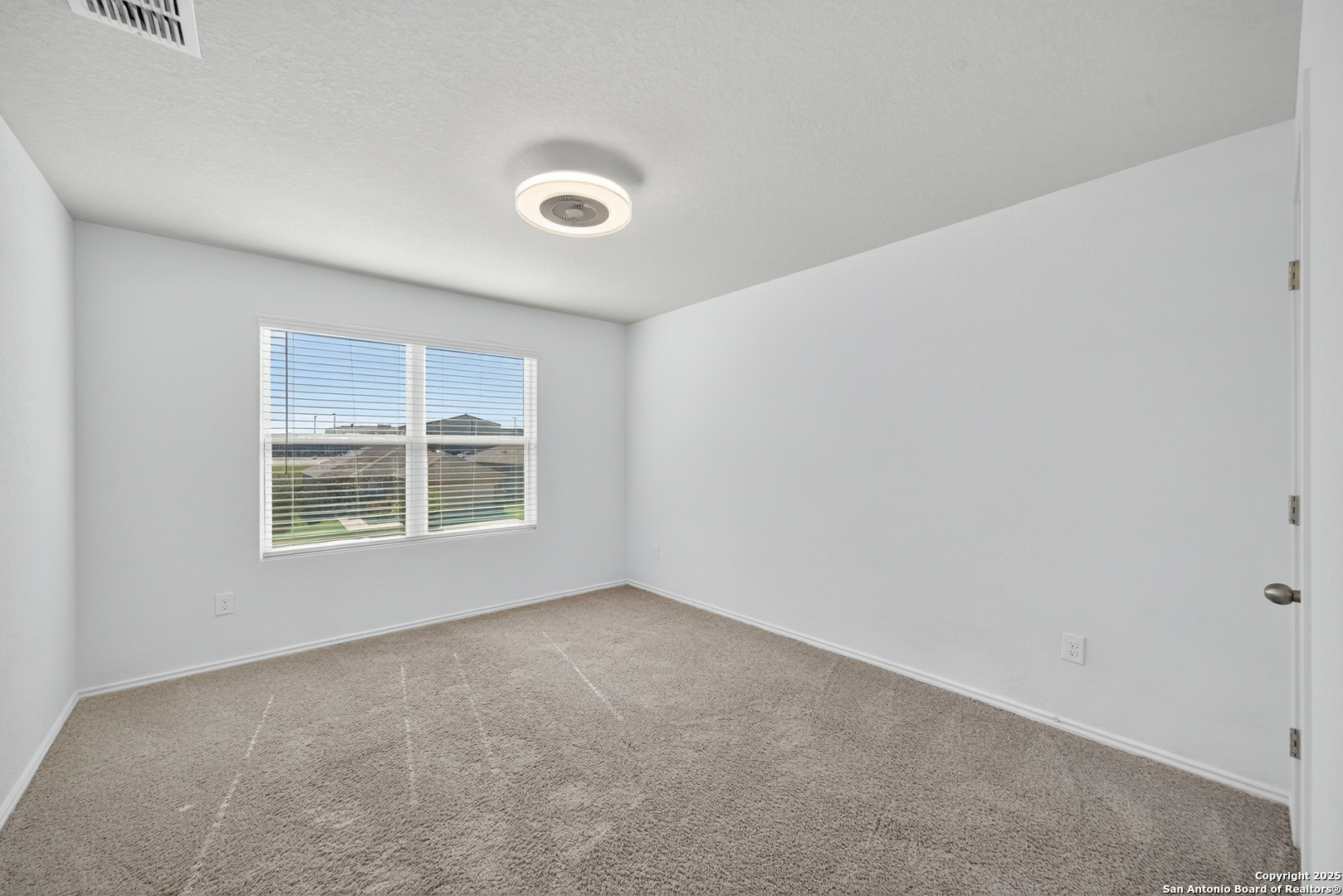 7139 Quarter Moon Converse, TX 78109 - Photo 25 of 35