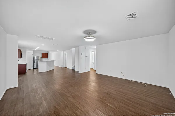 $1,875 | 7139 Quarter Moon, Converse, TX 78109