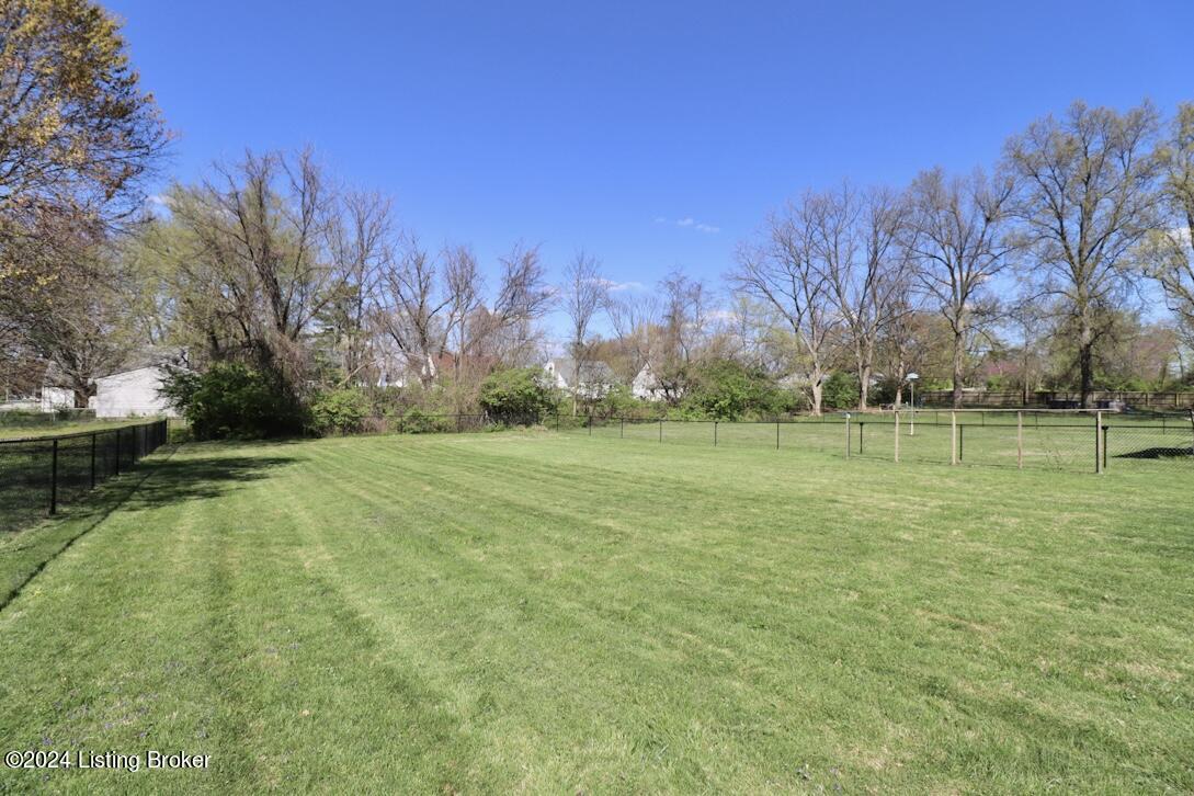 9009 Waltlee Road Louisville, KY 40291 - Photo 26 of 27 58