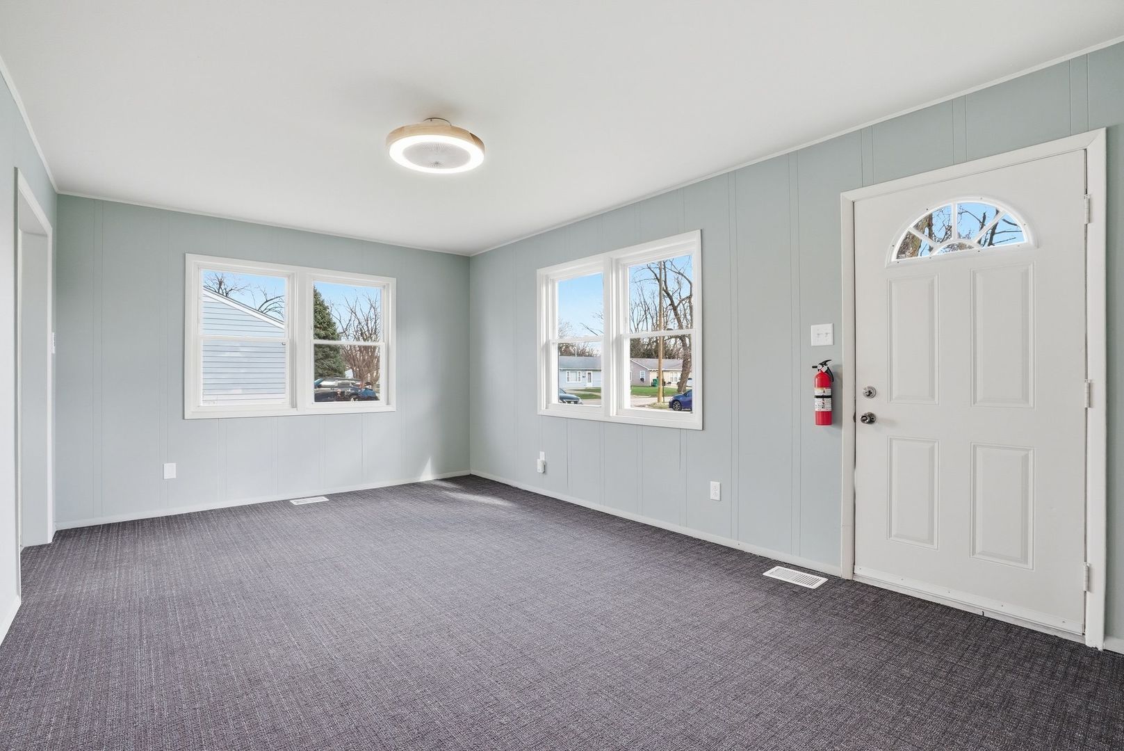 1 Louis Road Joliet, IL 60433 - Photo 3 of 21