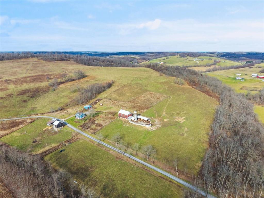 26 Covered Bridge Road Burgettstown, PA 15021 - Photo 45 of 49 a view of an ocean view