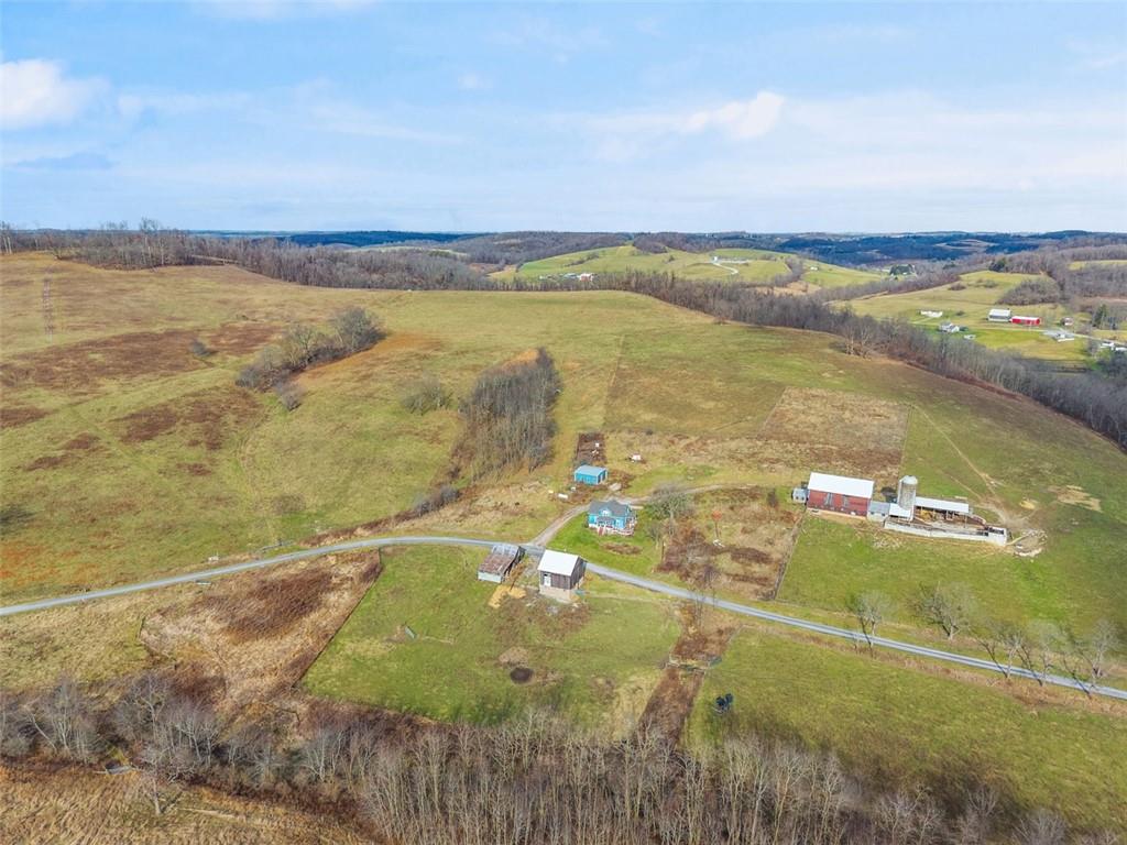 26 Covered Bridge Road Burgettstown, PA 15021 - Photo 46 of 49 a view of an ocean