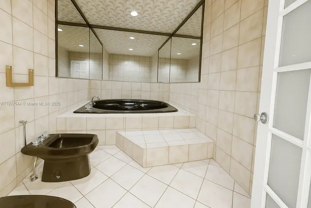 $7,500 | 1915 Country Club Prado, Coral Gables, FL 33134