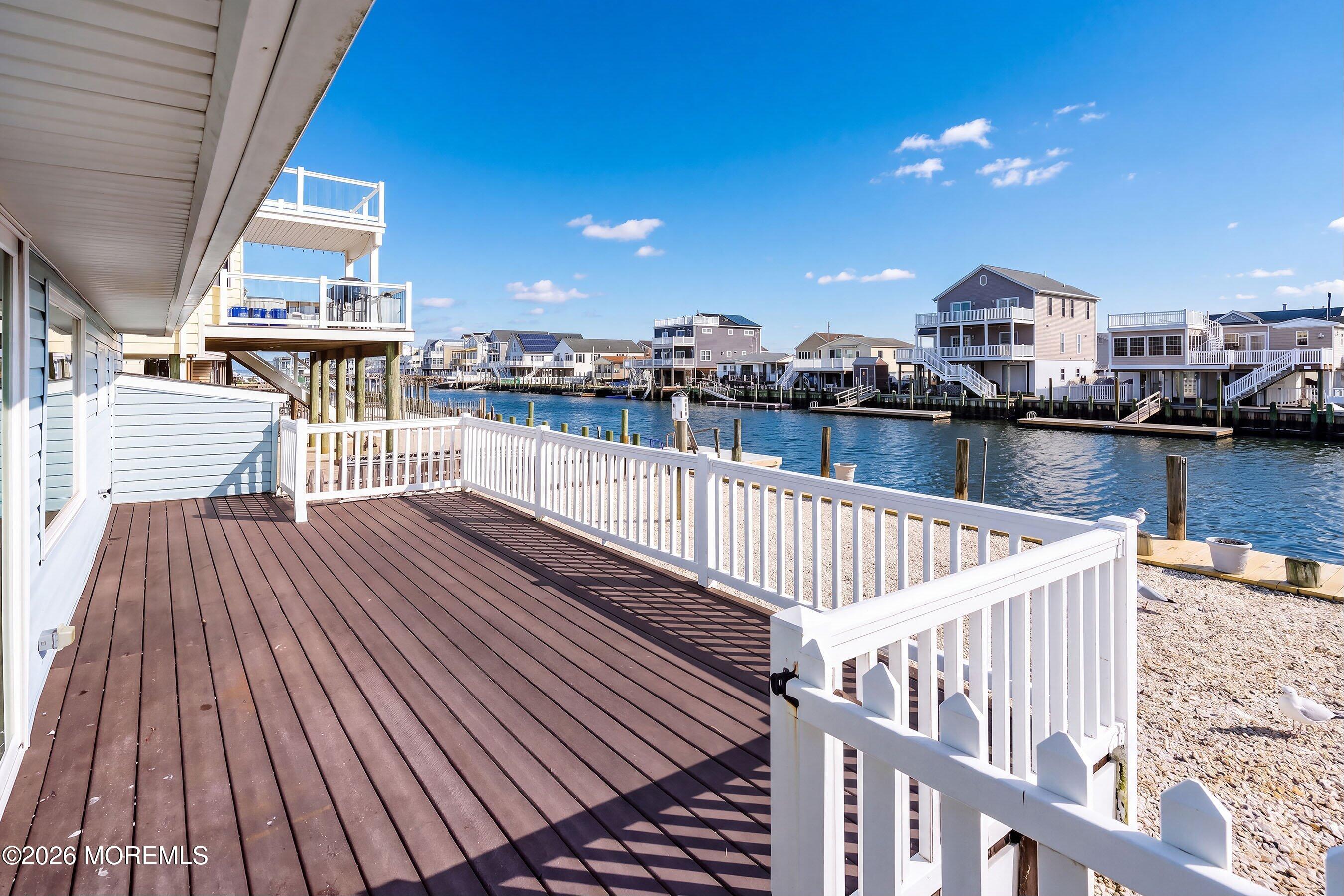 202 Heron Road Tuckerton, NJ 08087 - Photo 9 of 28 4-7