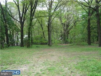 136 Lincoln Road Deptford, NJ 08090 - Photo 3 of 10 Gallery Image 3