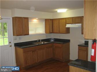 136 Lincoln Road Deptford, NJ 08090 - Photo 5 of 10 Gallery Image 5