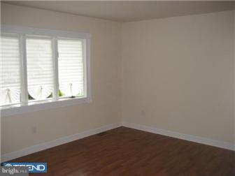 136 Lincoln Road Deptford, NJ 08090 - Photo 9 of 10 Gallery Image 9