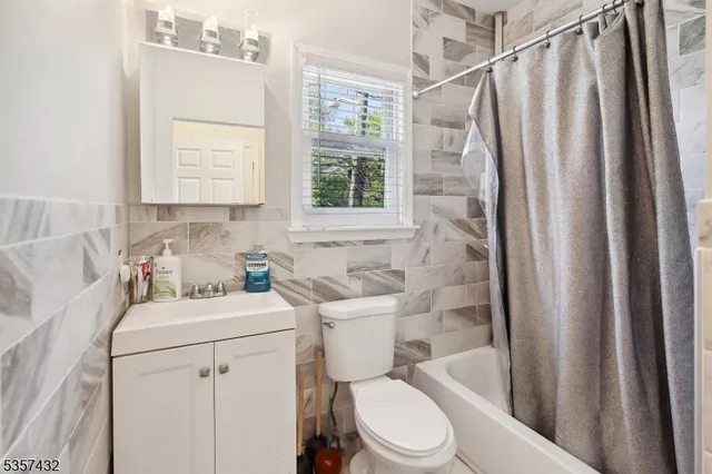 $575,000 | 234 LT Glenn Zamorski Drive, Elizabeth Port, NJ 07206