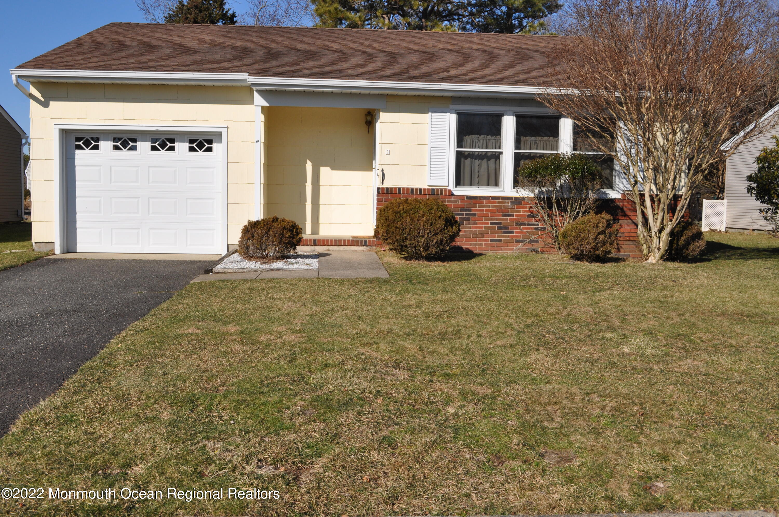 18 Coventry Road Toms River, NJ 08757 - Photo 1 of 15 DSC_0117